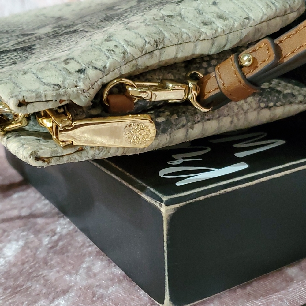 Vince Camuto Crossbody bag - Picture 9 of 13